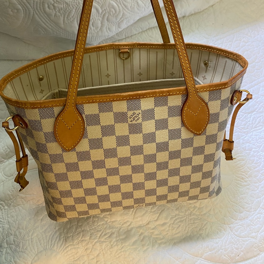 Louis Vuitton Damier Azur Neverfull PM